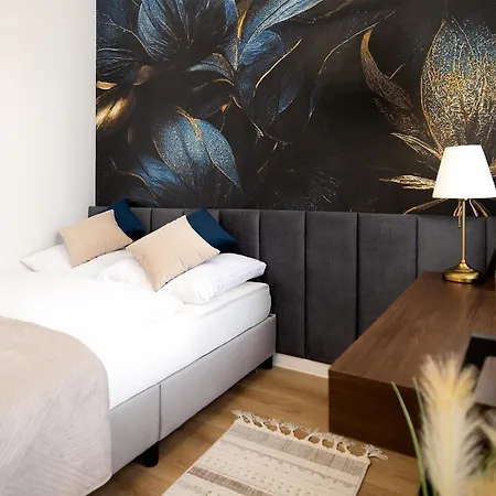 아파트 And Blue Haven *